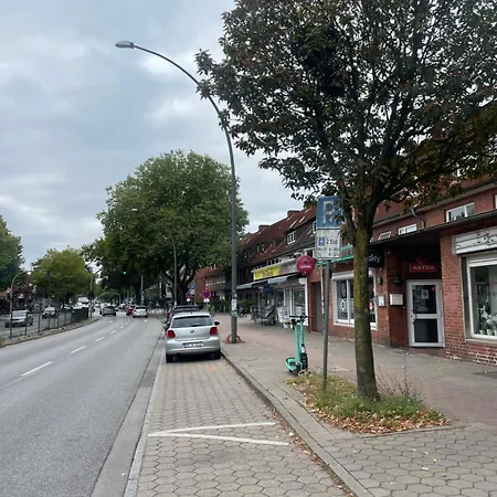 For Up To 4 Persons, Free Wifi, In Hamburg Appartement