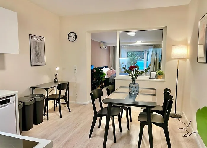 For Up To 4 Persons, Free Wifi, In Apartment *